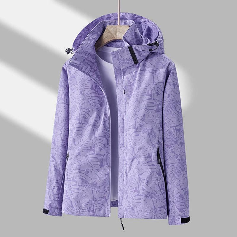 Women's hooded jacket, water and wind resistant