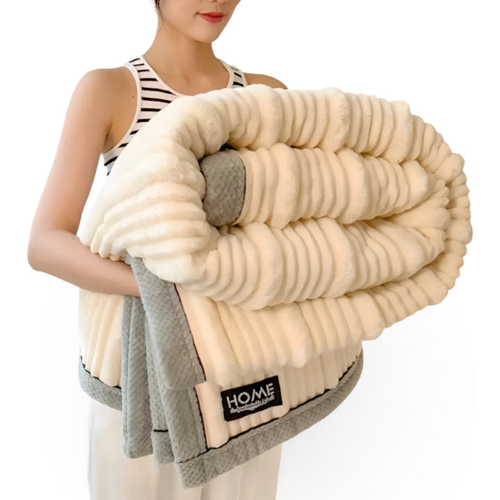 Striped fleece blanket – plaid with a modern vintage design