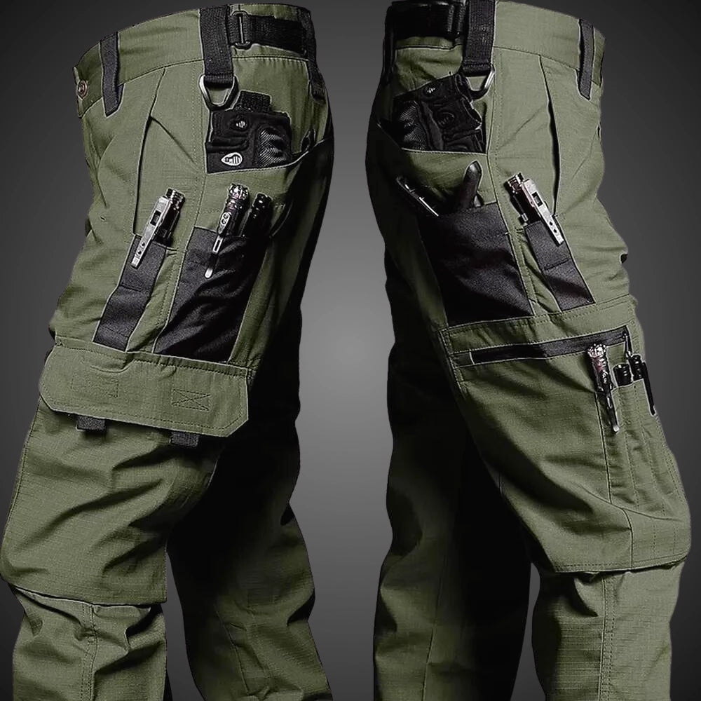 Men's Cargo Trousers with Camo Pattern and Multiple Pockets 