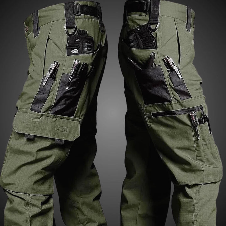 Men's Cargo Trousers with Camo Pattern and Multiple Pockets 