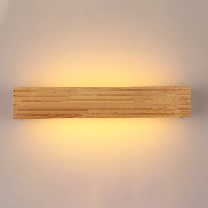 Rechteckige LED Wandleuchte aus Holz und Acryl im minimalistischen Design