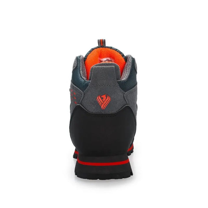 Men's hiking boots with a robust design