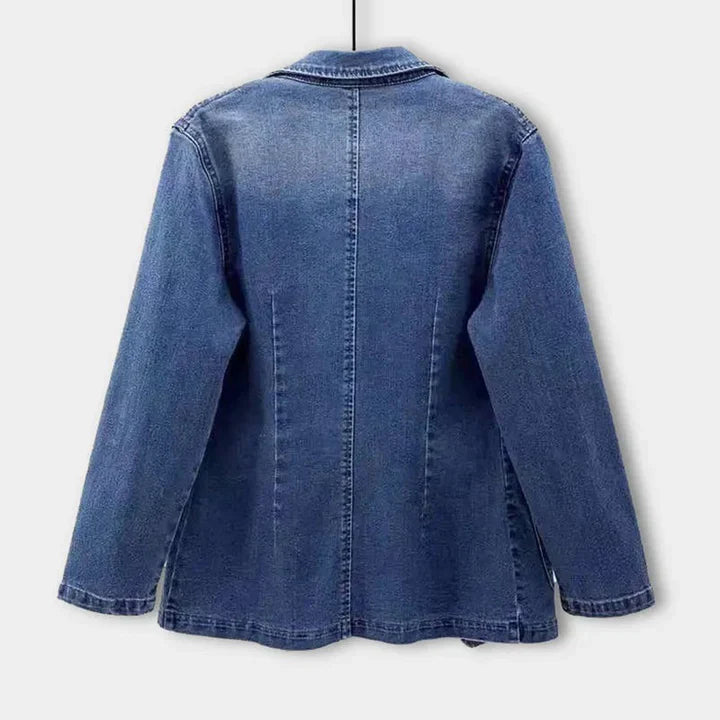 Women's denim blazer with a figure-hugging cut 
