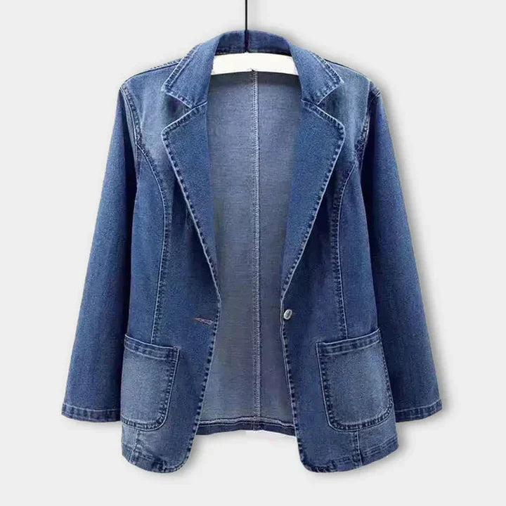 Women's denim blazer with a figure-hugging cut 