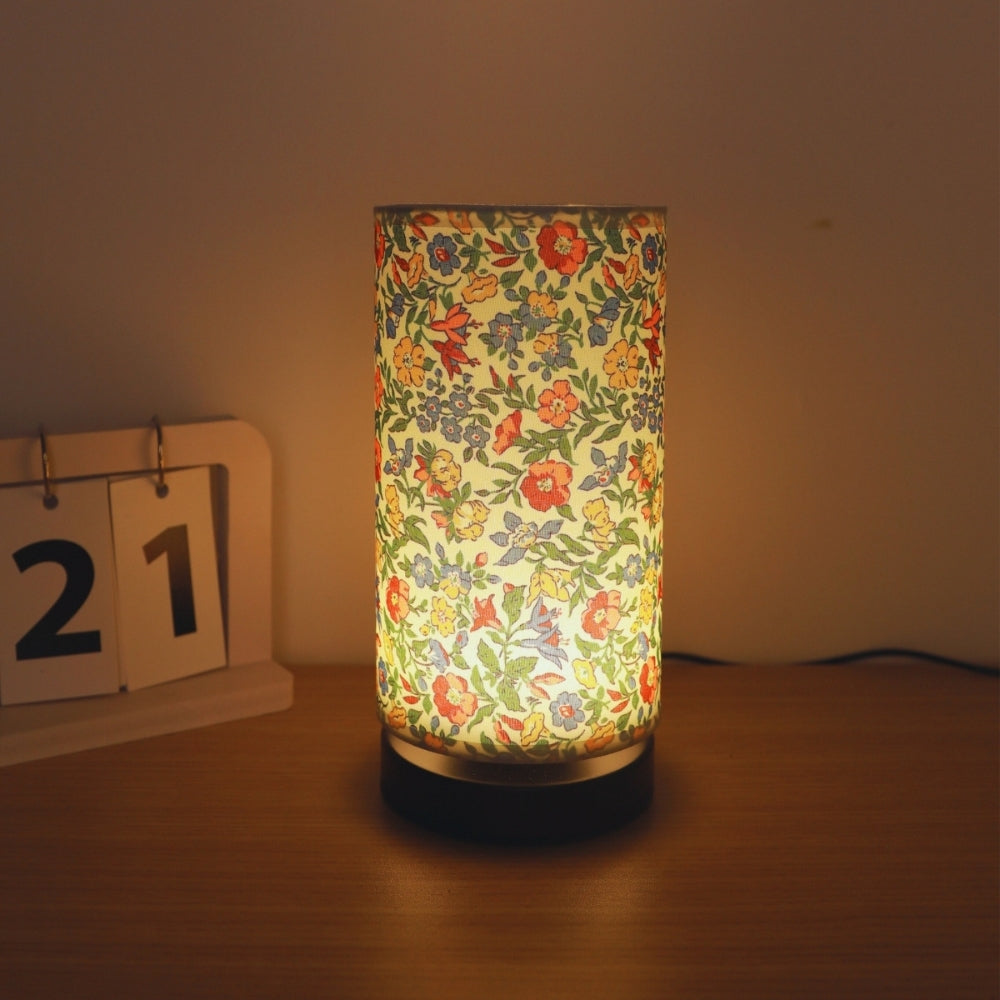 Table lamp with floral fabric – Botanical design for atmospheric light