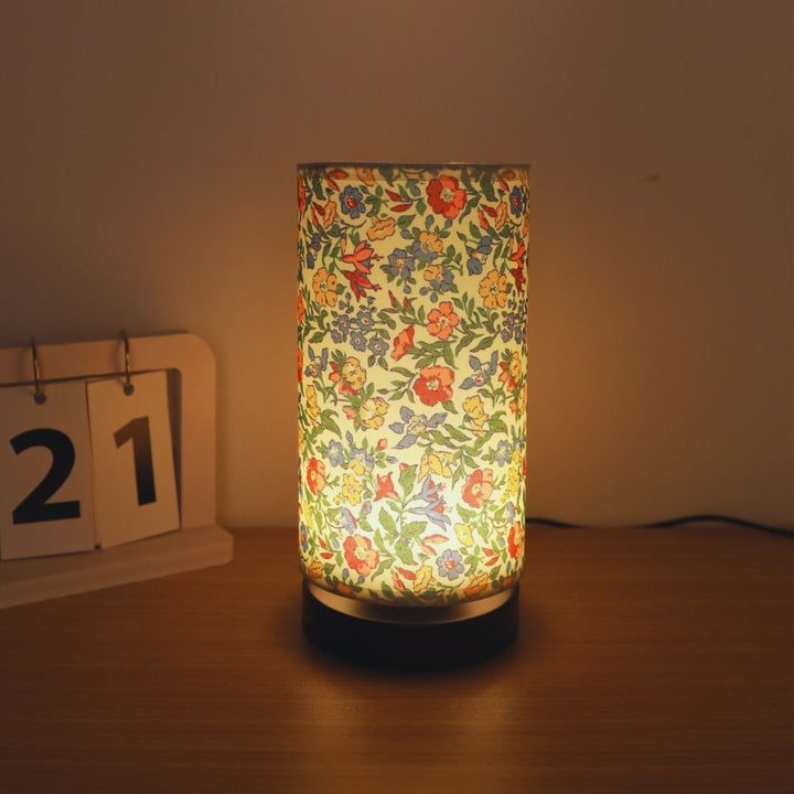 Table lamp with floral fabric – Botanical design for atmospheric light