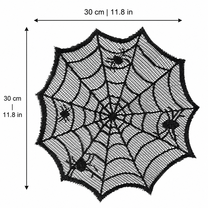 Detailansicht eines schwarzen Tischsets mit Spinnennetz-Muster für Halloween