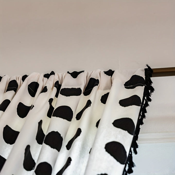 Polka dot curtain – window decoration with tassel trim 