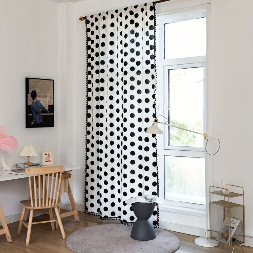 Polka dot curtain – window decoration with tassel trim 