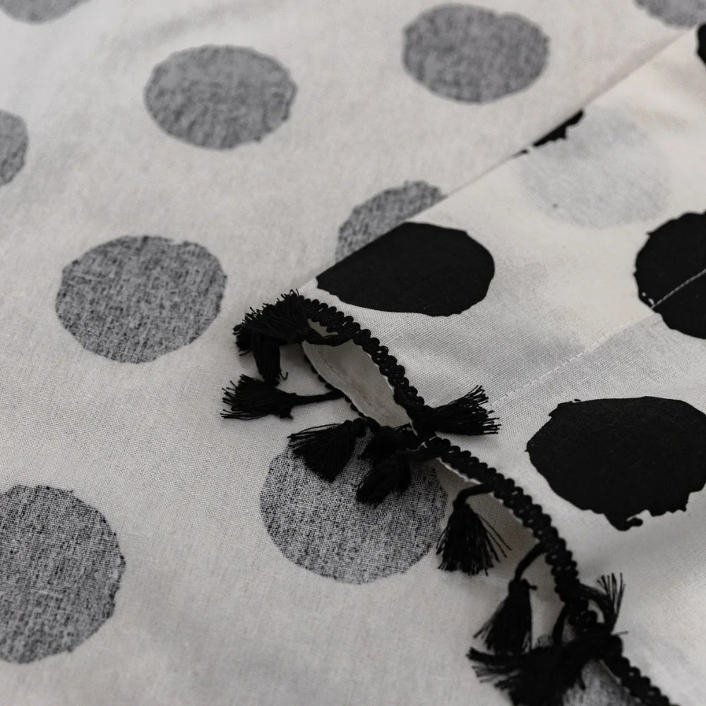 Polka dot curtain – window decoration with tassel trim 