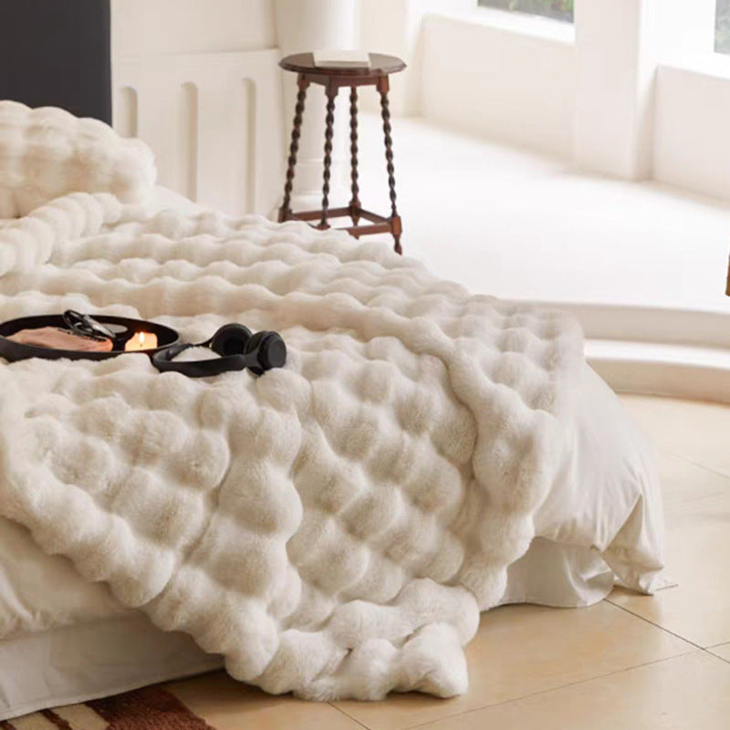 Ultra-fluffy rabbit fur blanket – luxuriously soft &amp; warm