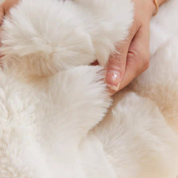 Ultra-fluffy rabbit fur blanket – luxuriously soft &amp; warm