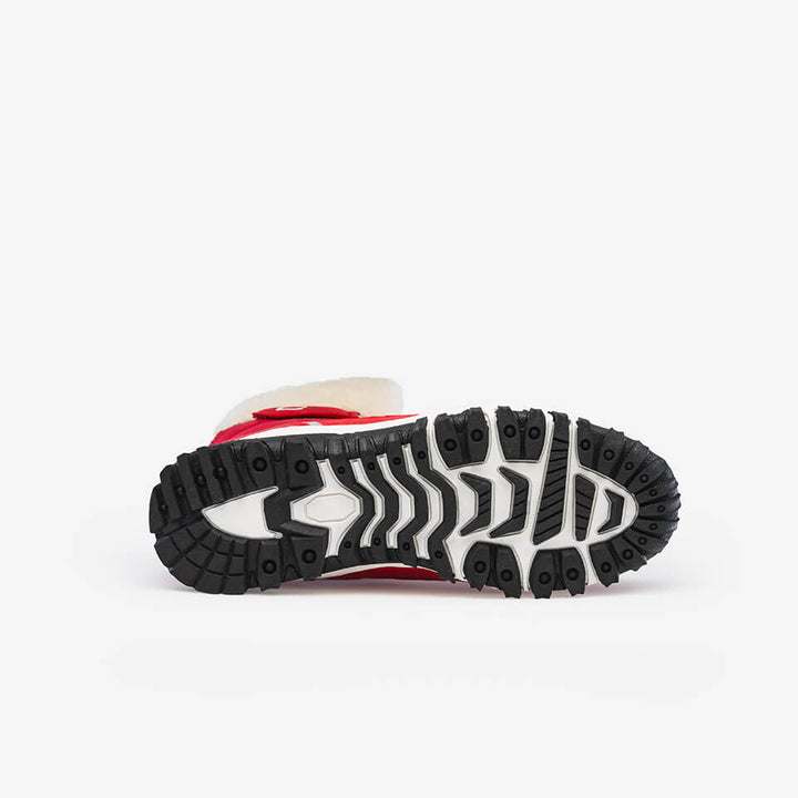 Women's winter boots with thermal lining and weatherproof design 