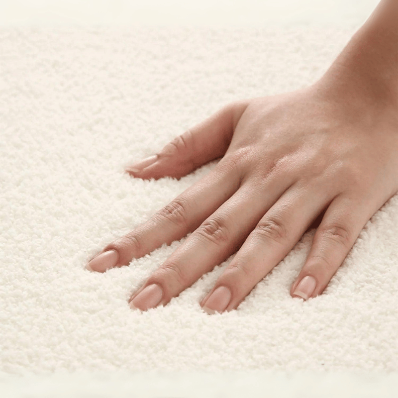 Rug – Simple cloud design with a soft cashmere touch