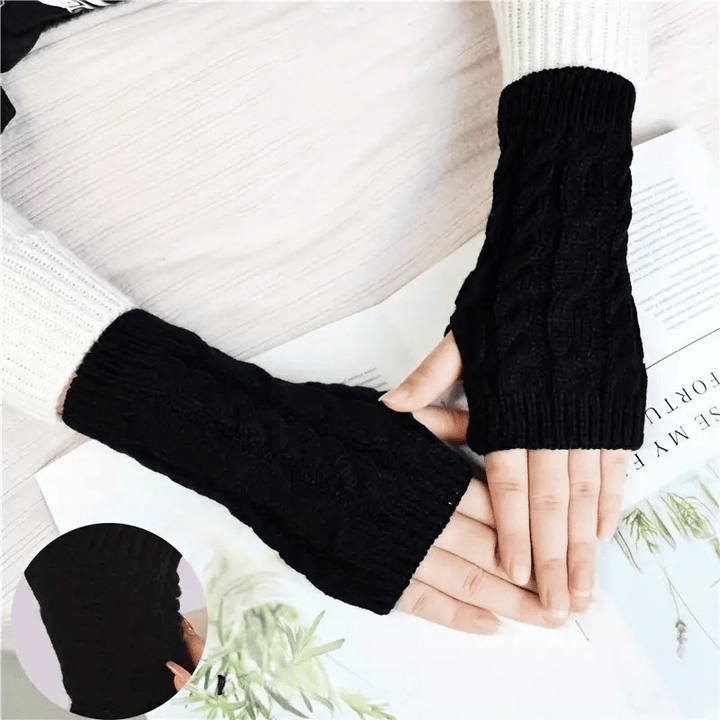 Monochrome knitted half-finger gloves made of acrylic with touchscreen functionality