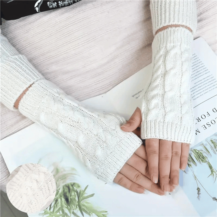 Monochrome knitted half-finger gloves made of acrylic with touchscreen functionality