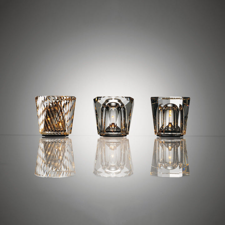 Crystal diamond table lamp with integrated battery