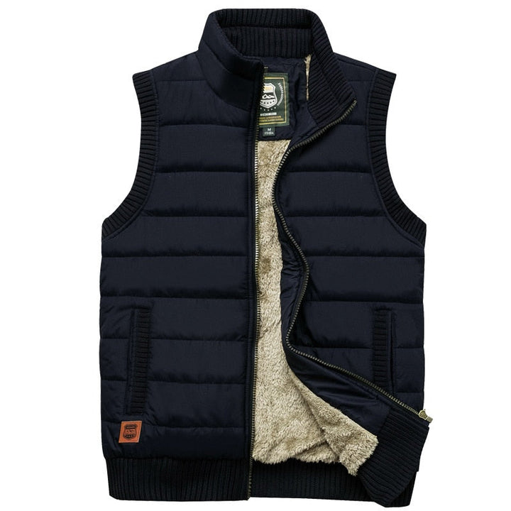 Men's vest with fur lining and insulated design