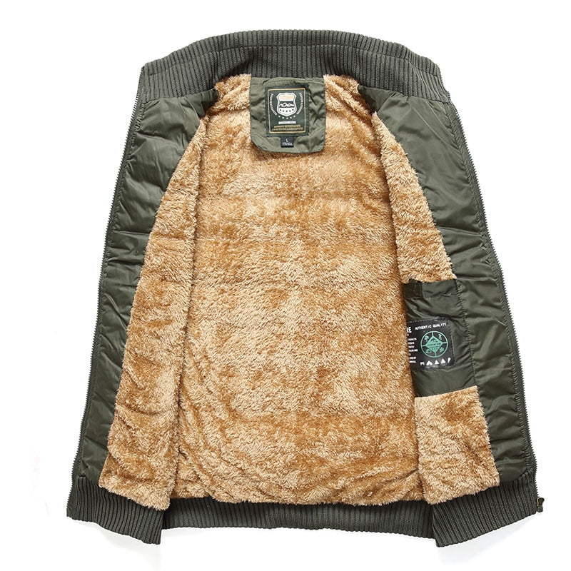 Men's vest with fur lining and insulated design