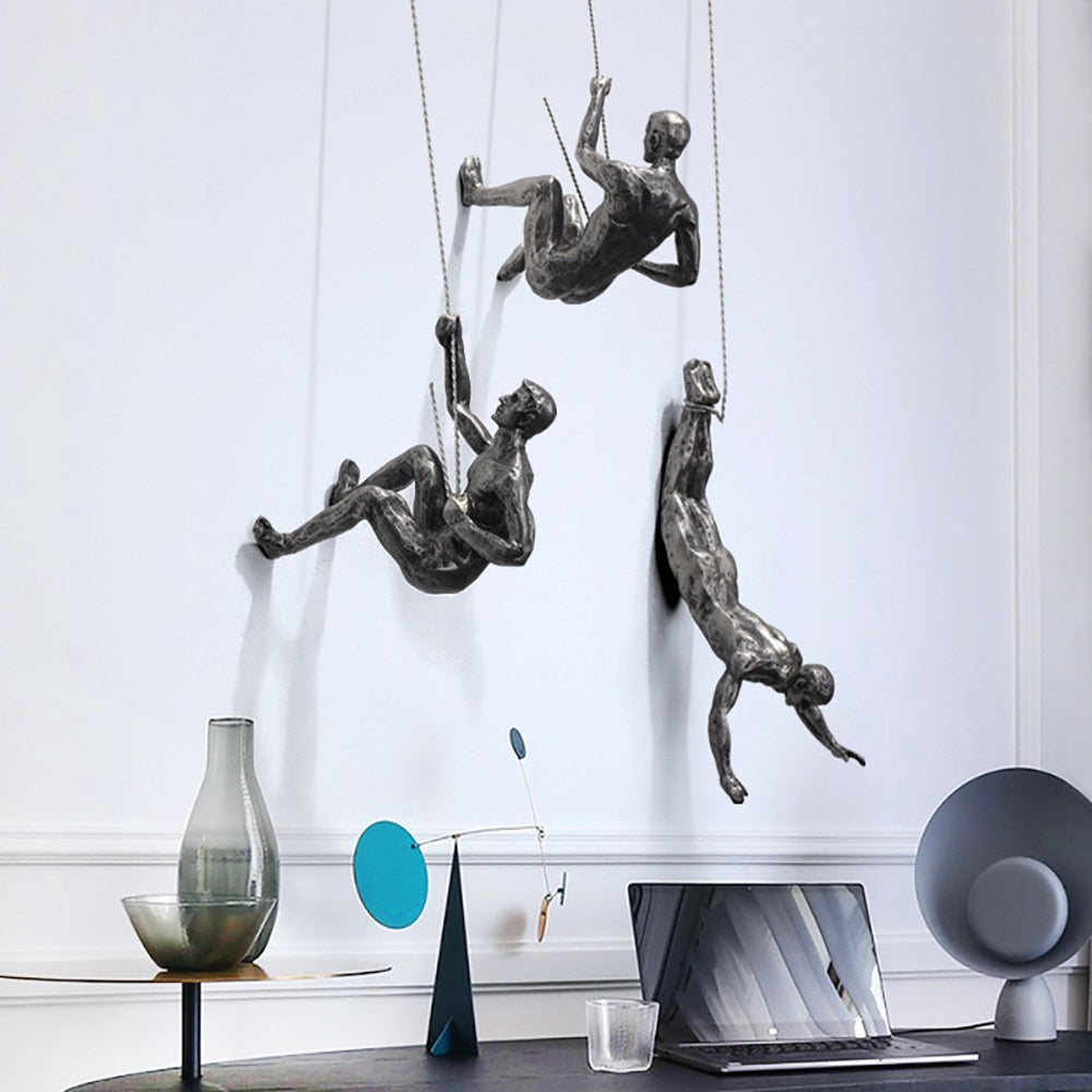 Wall Sculpture Climber – Inspiring 3D Decoration made of Resin &amp; Iron for Modern Home Design