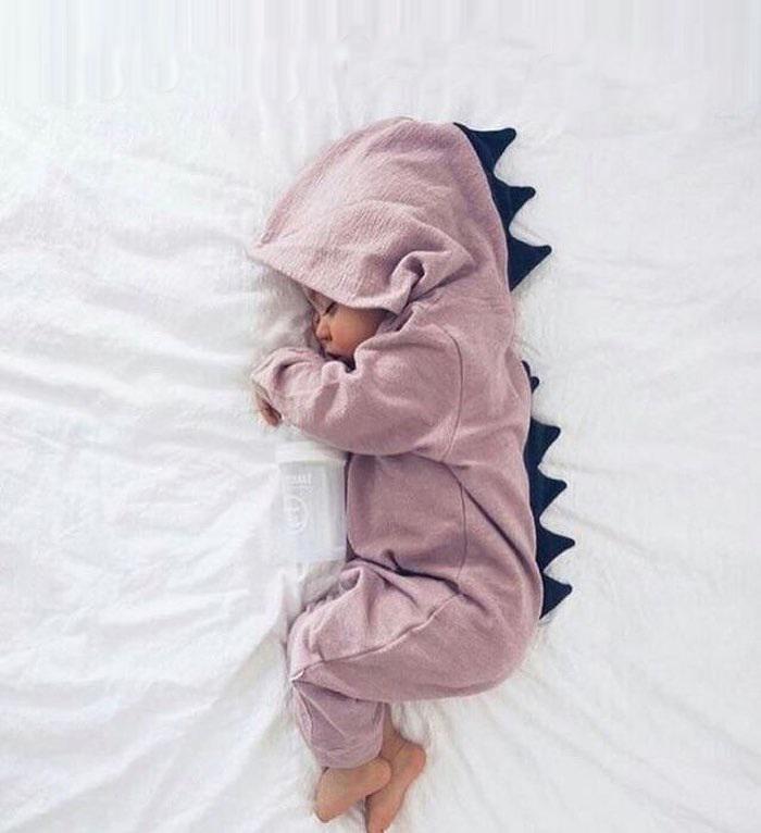 Baby romper with dinosaur design and 3D spikes