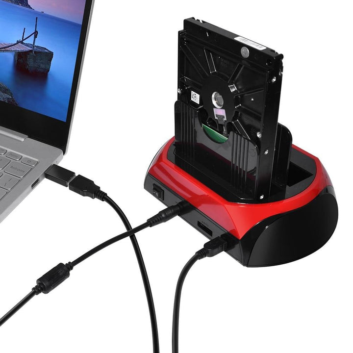 USB hard drive docking station with card reader &amp; plug-and-play function