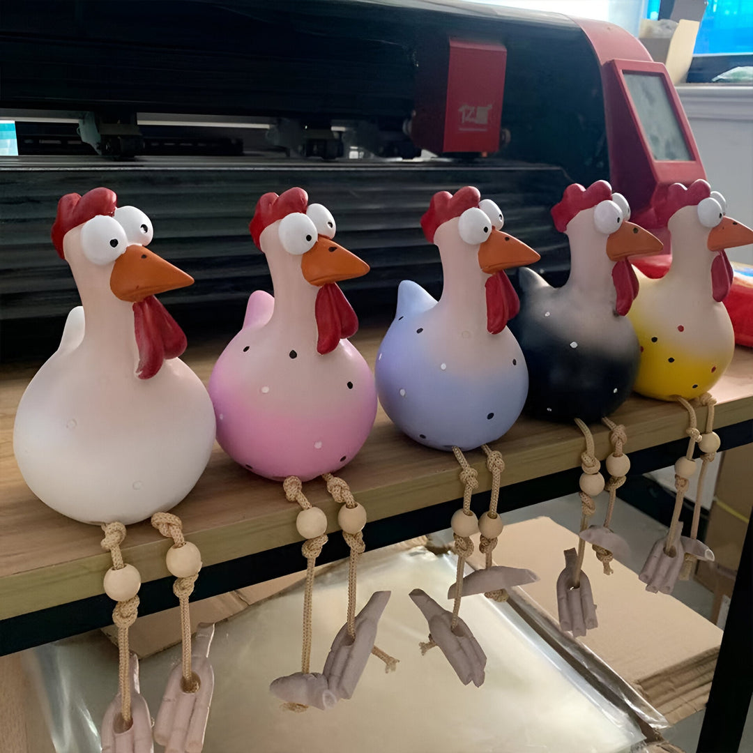 Large-eyed chicken statue made of weatherproof resin for garden and terrace