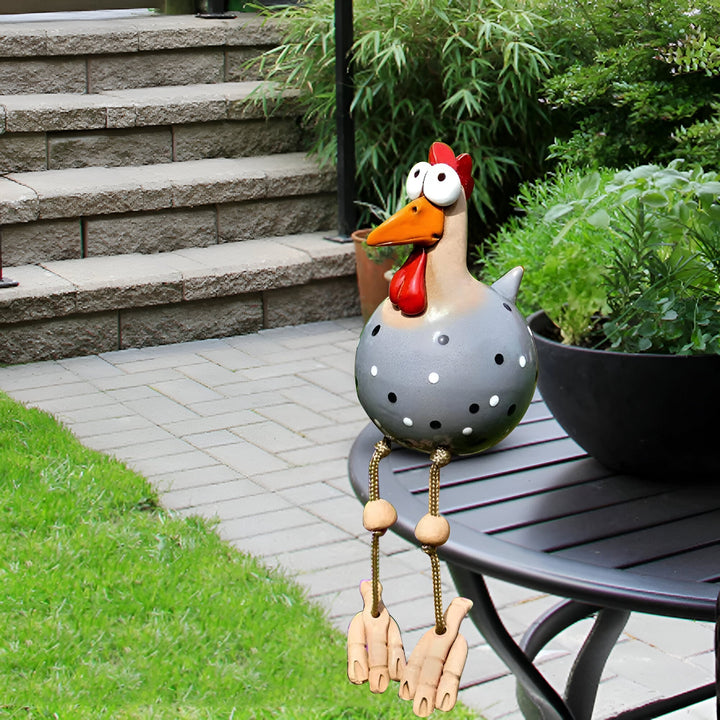 Large-eyed chicken statue made of weatherproof resin for garden and terrace