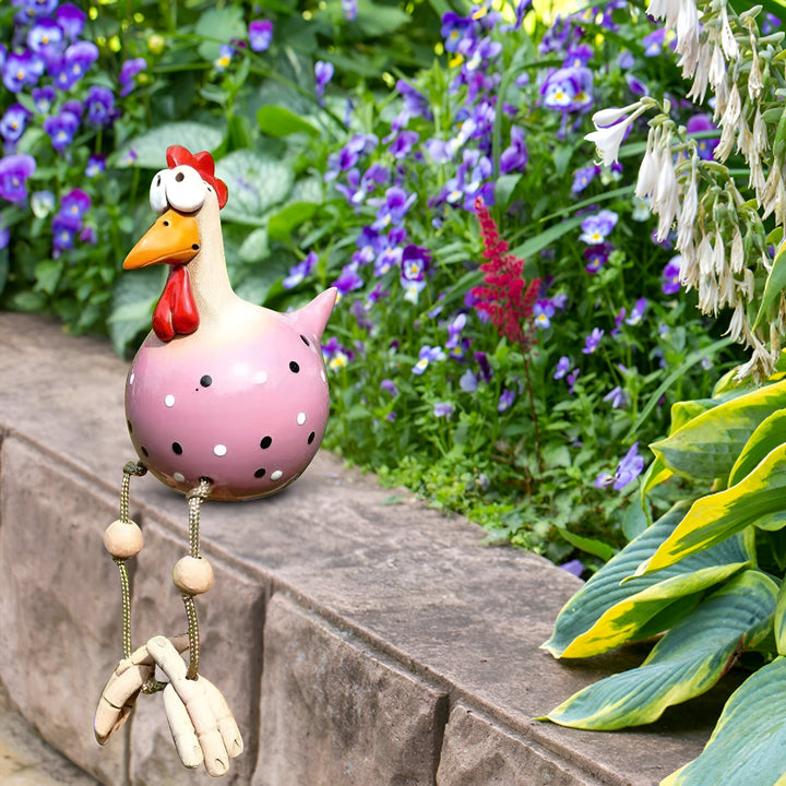 Large-eyed chicken statue made of weatherproof resin for garden and terrace