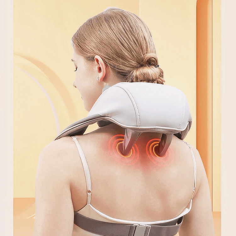 Automatic massage device for neck and shoulders