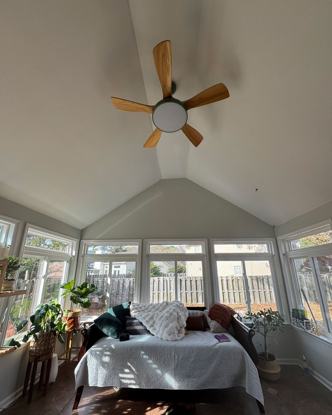Scandinavian ceiling fan with LED light and reversing motor