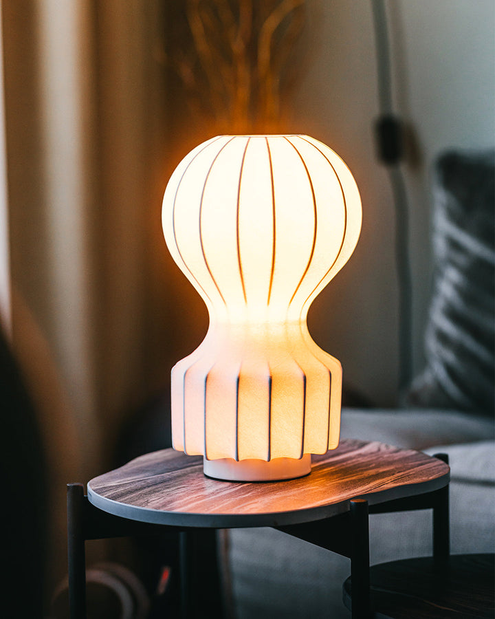Hot air balloon table lamp with organic shape 