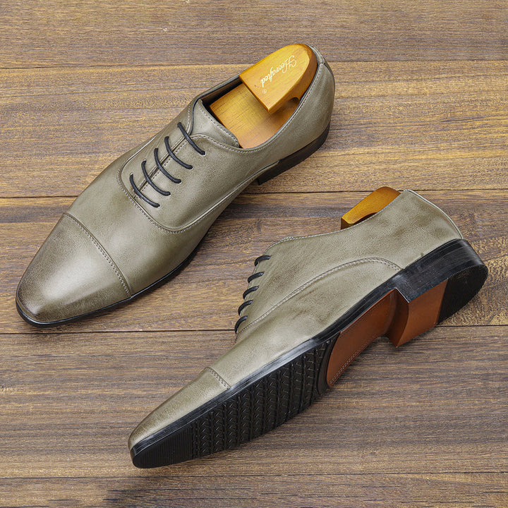 Men's leather shoes with Italian design