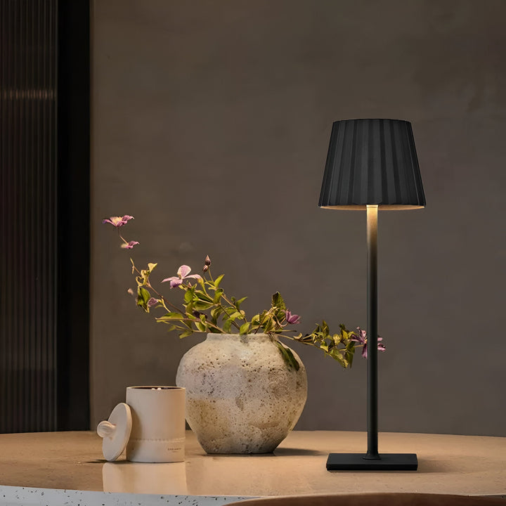 Wireless dimmable LED table lamp with touch control 