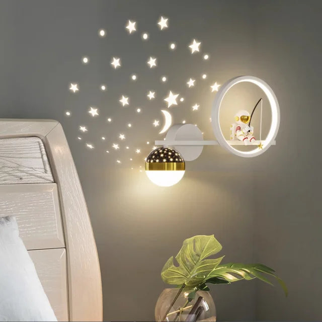 Playful, child-friendly LED wall light for children's rooms
