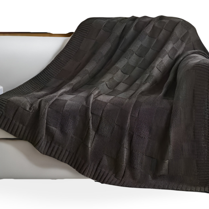 Black and white knitted blanket – acrylic plaid with checkered pattern for all seasons