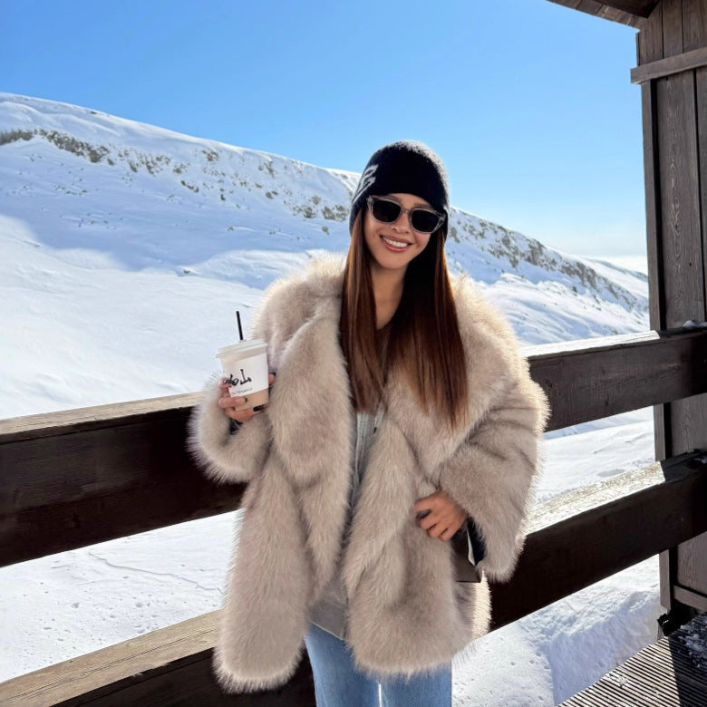 Women's fur coat with a cozy design