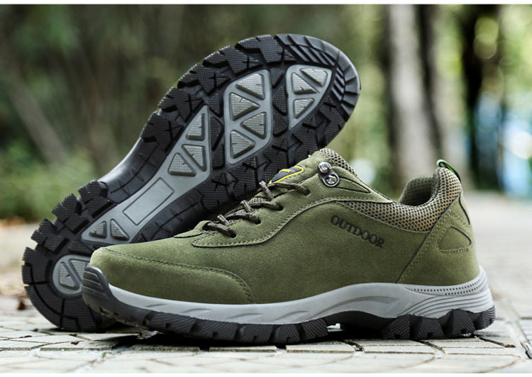 Men's hiking boots with non-slip sole 