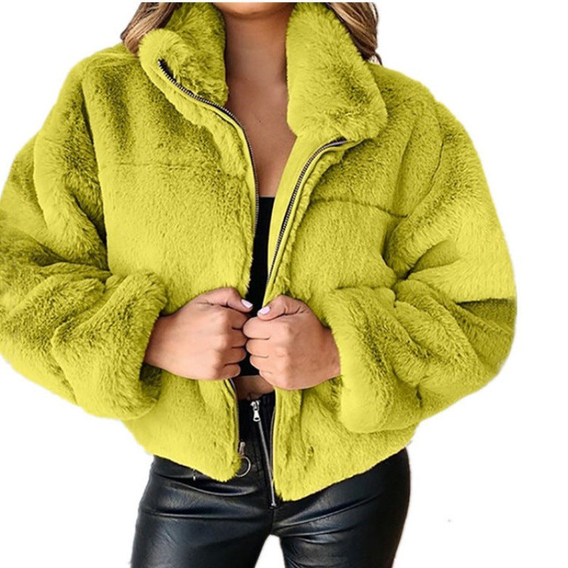 Women's faux fur coat with oversized cut and high collar 