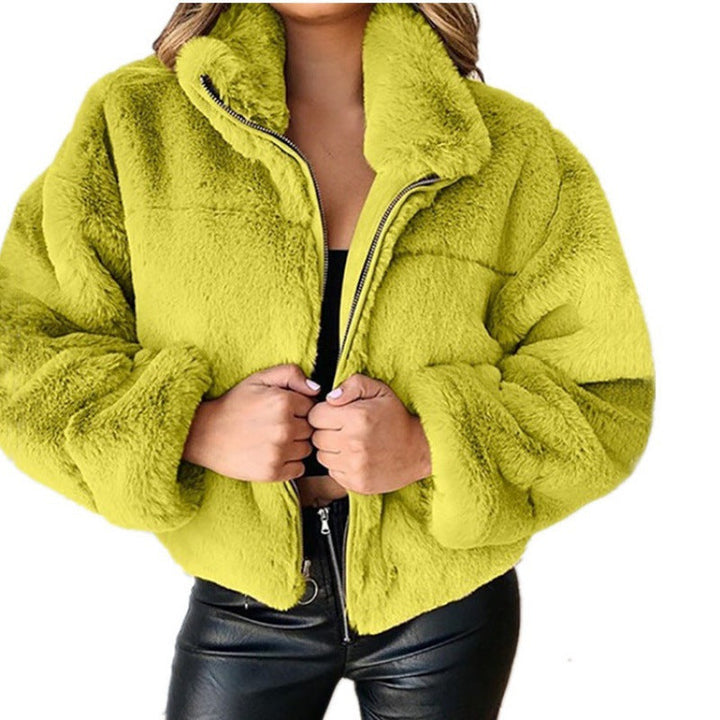 Women's faux fur coat with oversized cut and high collar 