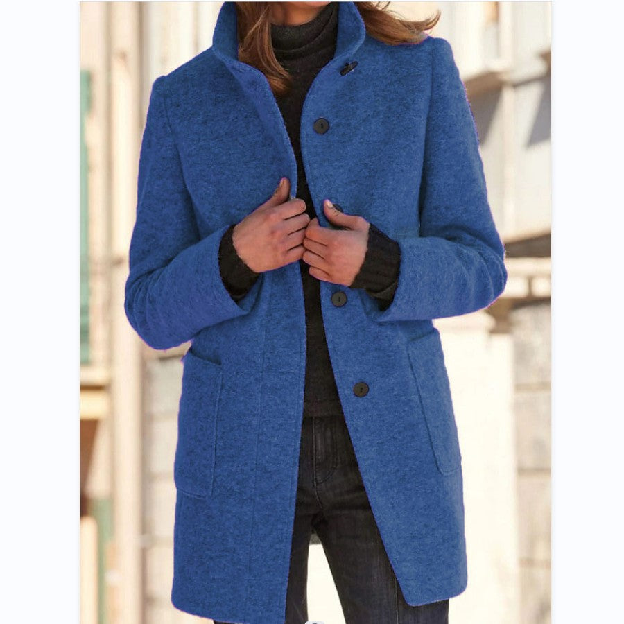 Women's coat with button placket and classic cut 