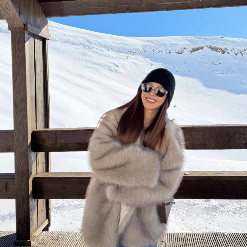 Women's fur coat with a cozy design