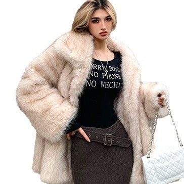Women's Oversized Plush Jacket with Modern Cut 