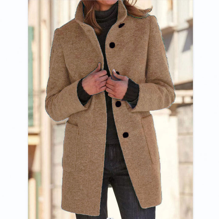 Women's coat with button placket and classic cut 