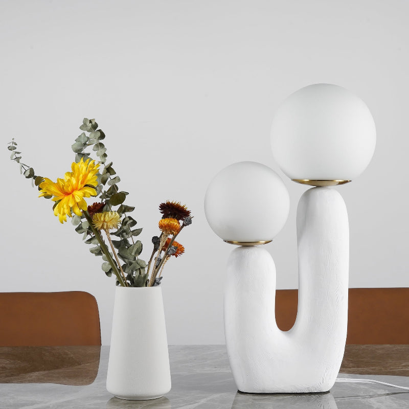 Scandinavian resin table lamp for children's and bedrooms