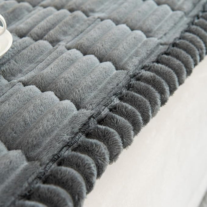 Sofa cover with pleated edge – flannel throw for stylish protection