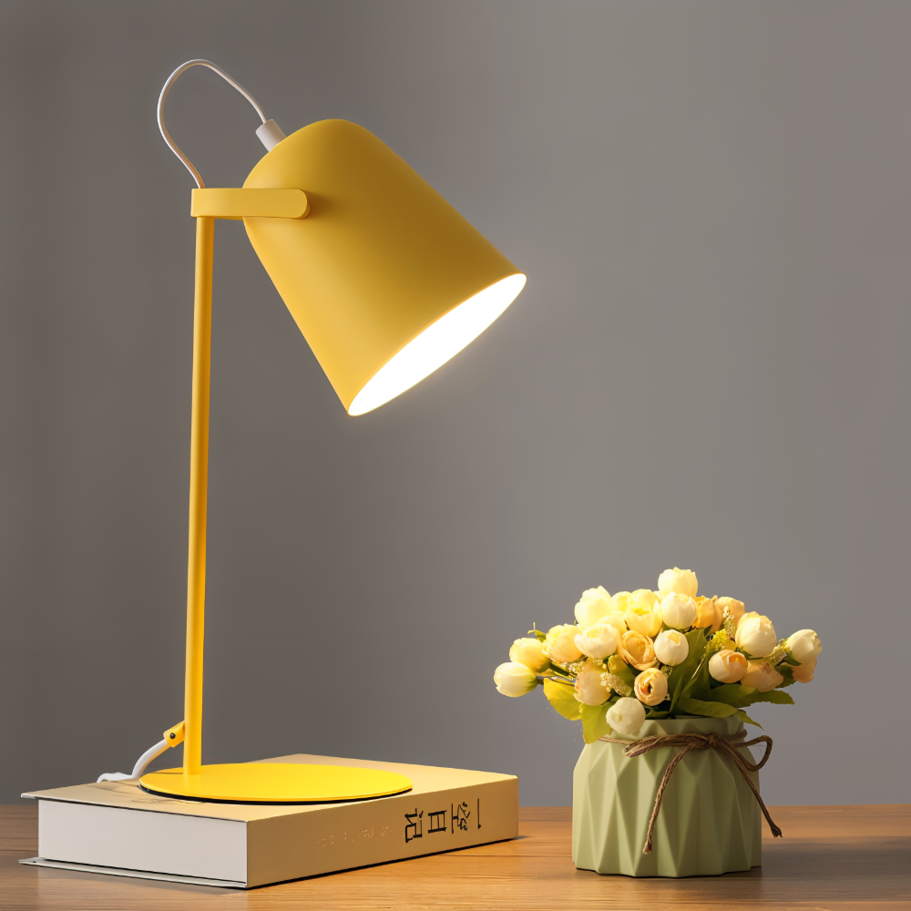 Rotating LED table lamp in a modern design