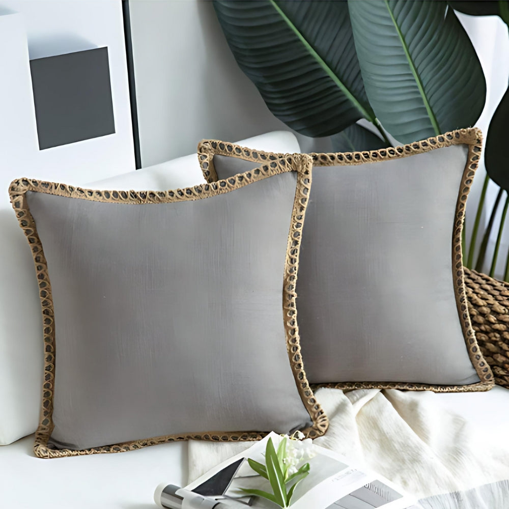 Cushion cover with decorative edge – Decorative cover in country style