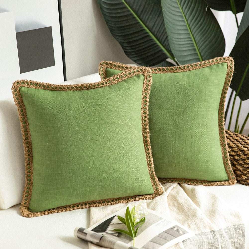 Cushion cover with decorative edge – Decorative cover in country style