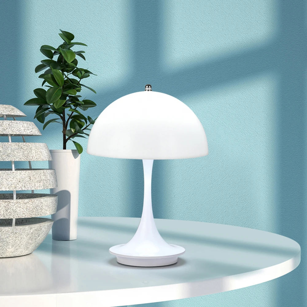 Danish mushroom-shaped table lamp in Nordic style with wireless charging